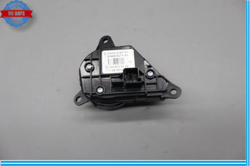 Load image into Gallery viewer, 09-13 Mercedes GL550 GL450 Steering Wheel Right Control Switch Button Oem
