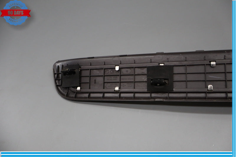 Load image into Gallery viewer, 15-16 Hyundai Genesis Rear Right Passenger Side Door Sill Scuff Plate Trim Oem
