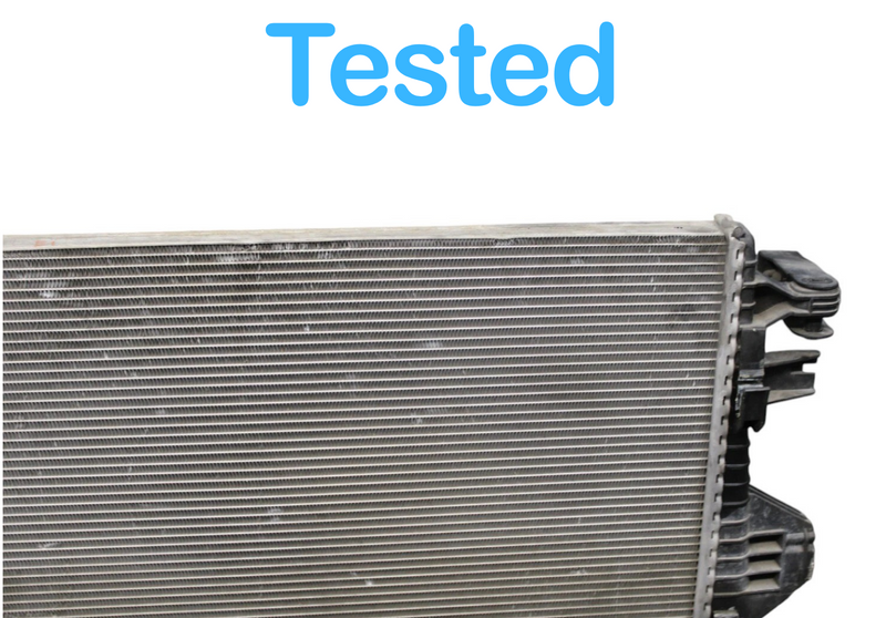 Load image into Gallery viewer, 11-17 Volkswagen Touareg Engine Cooling Radiator Assembly Black 7P0121253A Oem
