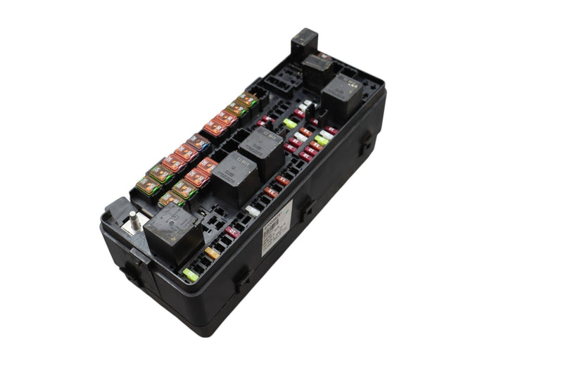 Load image into Gallery viewer, 14-24 Maserati Ghibli Power Distribution Fuse Relay Box Block 7154763030 Oem
