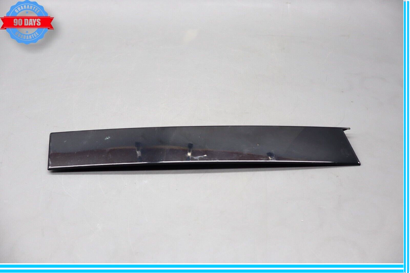 Load image into Gallery viewer, 13-19 Mercedes GL550 X166 Rear Right C Pillar Quarter Window Molding Oem
