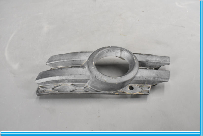 Load image into Gallery viewer, 07-09 Mercedes X164 GL450 Left Base Front Bumper Cover Grille Grill Mesh Oem
