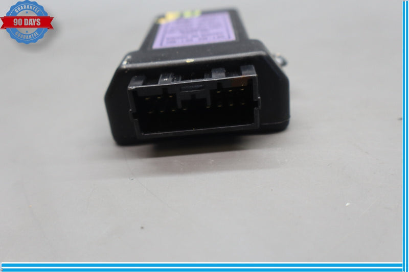 Load image into Gallery viewer, 15-20 Hyundai Genesis Rear Left Or Right Seat Heat Warmer Control Module Oem
