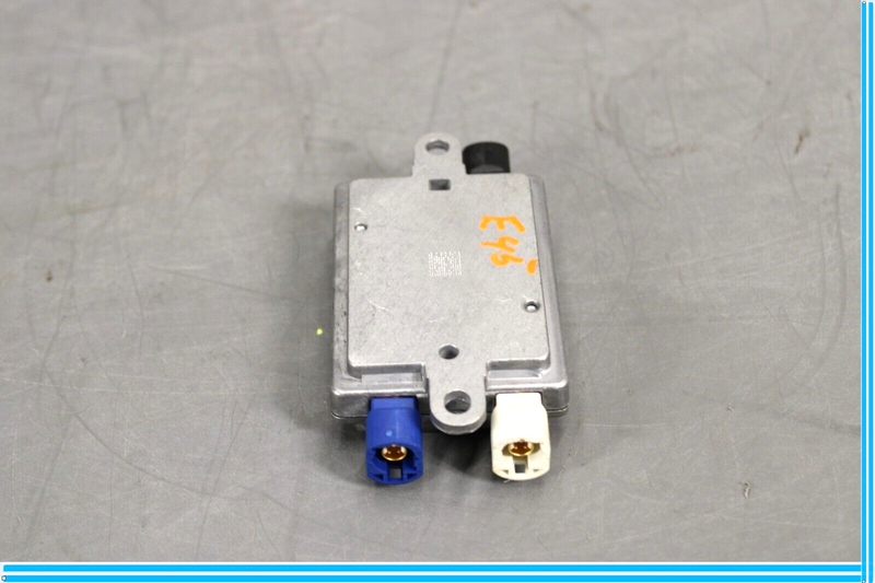 Load image into Gallery viewer, 09-12 BMW 750i 750Li F01 F02 USB Hub Antenna Control Unit 9200503 Oem
