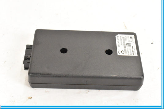 2007 - 2013 MERCEDES CL S CLASS - iPOD INTERFACE CONTROL MODULE B67824245 OEM