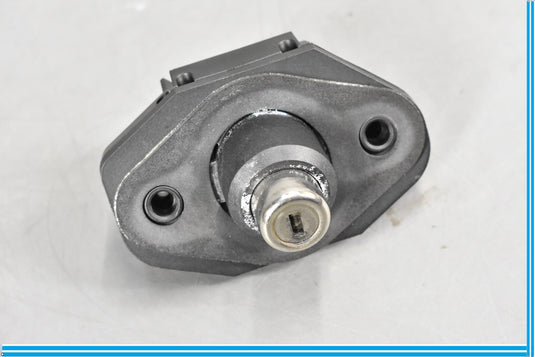 09-15 BMW 750i 750Li Trunk Deck Lid Lock Cylinder W/O Key Oem