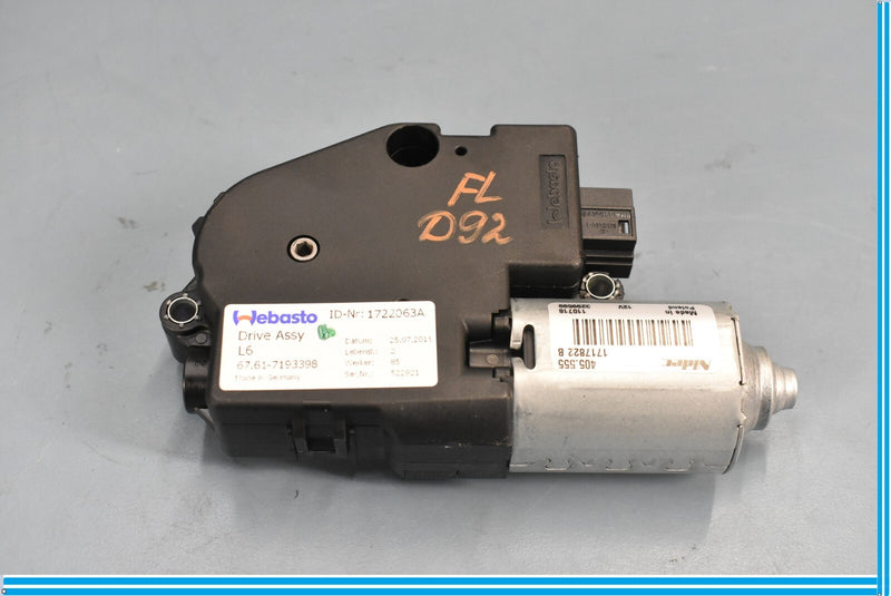 Load image into Gallery viewer, 12-18 BMW 650i Front Left Sunroof Sun Roof Shade Motor Oem
