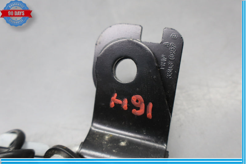 Load image into Gallery viewer, 10-19 Jaguar X351 XJ XJL Rear Center Seat Belt Seatbelt Buckle Black Oem
