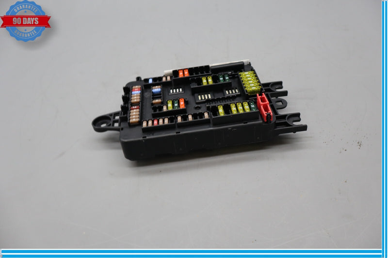 Load image into Gallery viewer, 12-14 BMW F30 328i 320i F30 F31 F32 328 335 428 Fuse Box Relay 9228158-02 Oem
