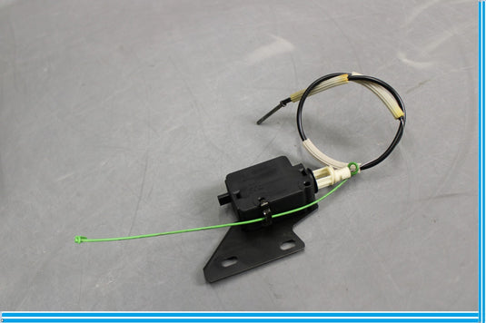 04-10 BMW 645Ci Convertible Fuel Gas Tank Flap Door Lock Actuator w/Cable Oem