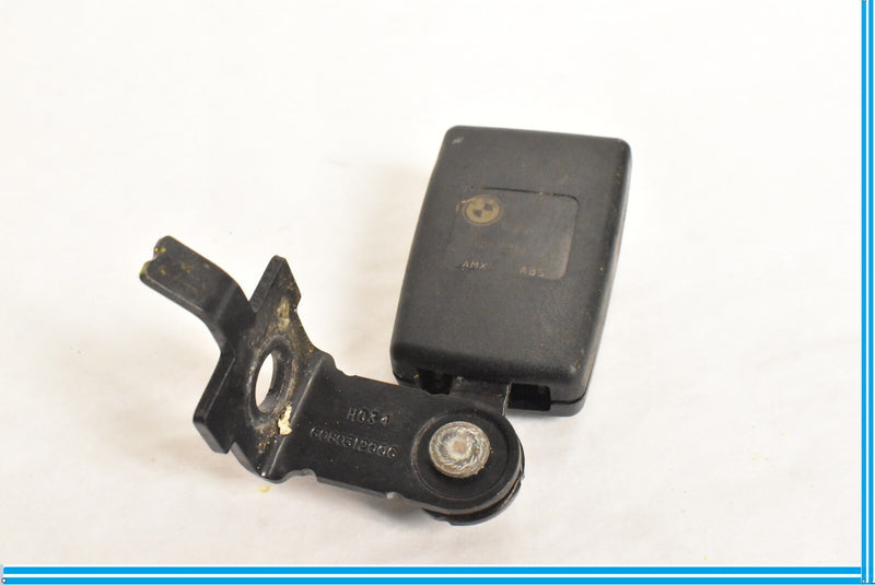 Load image into Gallery viewer, BMW E70 E71 X5 X6 REAR LEFT/RIGHT LOWER SEAT BELT BUCKLE RECEIVER LATCH OEM
