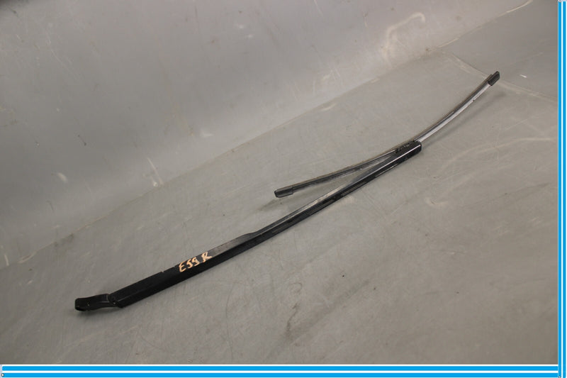 Load image into Gallery viewer, 11-18 Audi A8 Quattro Front Right Side Windshield Wiper Arm W/ Blade Oem
