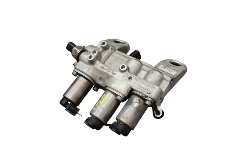 Load image into Gallery viewer, 11-18 Porsche Cayenne 958 Front Suspension Self Leveling Valve Block Oem
