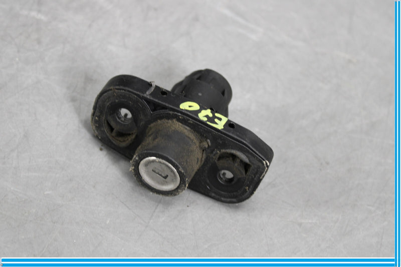 Load image into Gallery viewer, 07-13 Mercedes W221 S550 CL600 Rear Trunk Lid Cylinder Lock Latch Assembly OEM
