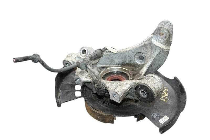 Load image into Gallery viewer, 11-14 Volkswagen VW Touareg Rear Right Side Knuckle Spindle Hub 95833161200 Oem
