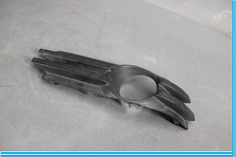 Load image into Gallery viewer, 06-12 Mercedes GL450 GL550 Front Right Passenger Side Fog Light Grille Oem
