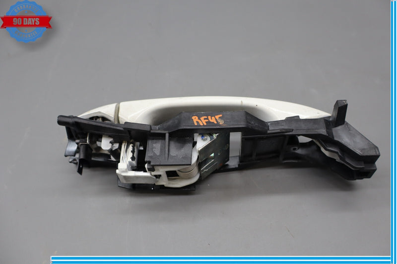 Load image into Gallery viewer, 03-09 Mercedes CLK500 CLK350 W209 Front Right Passenger Exterior Door Handle Oem
