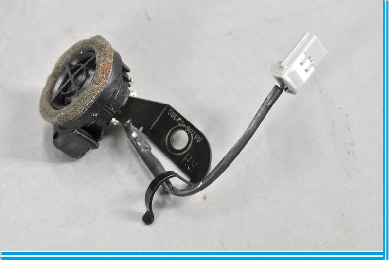 Load image into Gallery viewer, 02-10 Lexus SC430 Front Right Passenger Side Upper Mark Levinson Tweeter Oem
