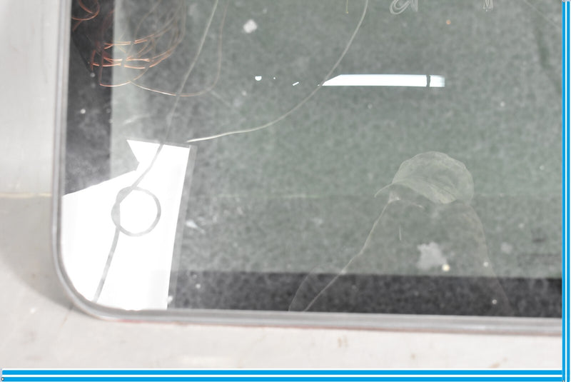 Load image into Gallery viewer, 03-12 Maserati Quattroporte Sunroof Moon Roof Glass Oem
