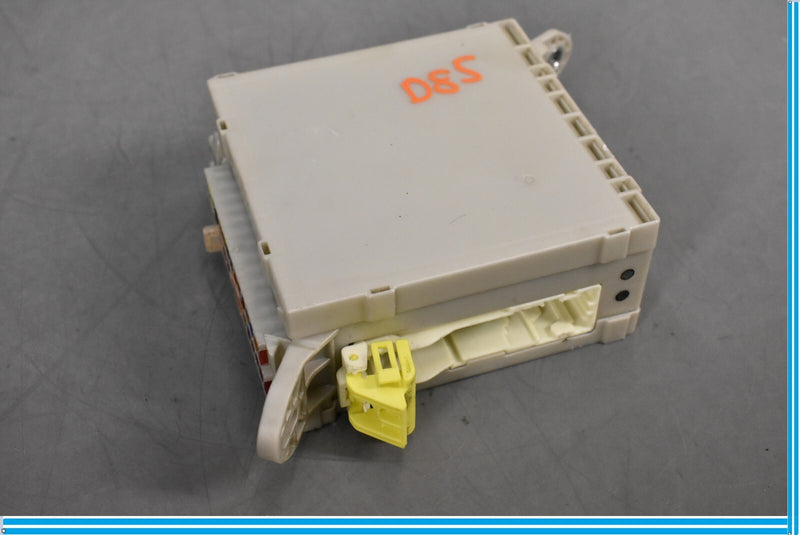 Load image into Gallery viewer, 07-09 Lexus LS460 XF40 Front Left Driver Side Junction Fuse Box 82672-50120 Oem
