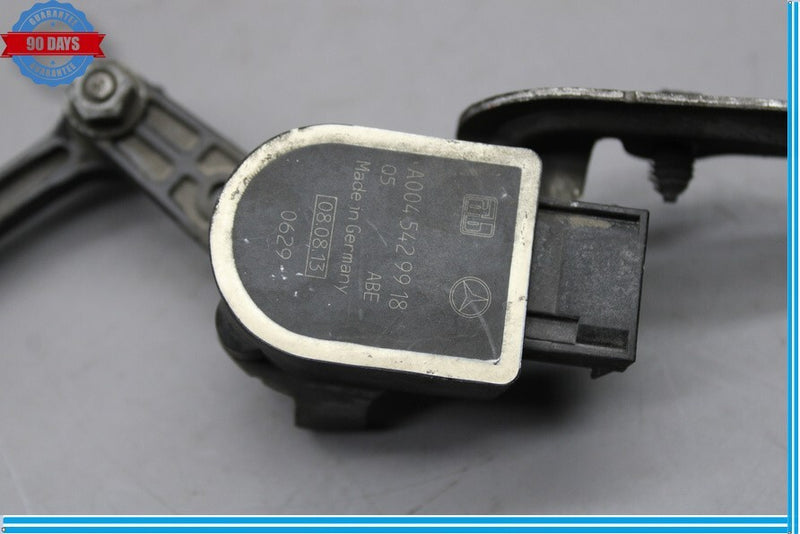 Load image into Gallery viewer, 14-18 Mercedes W117 CLA250 Rear Right Suspension Height Level Sensor Oem
