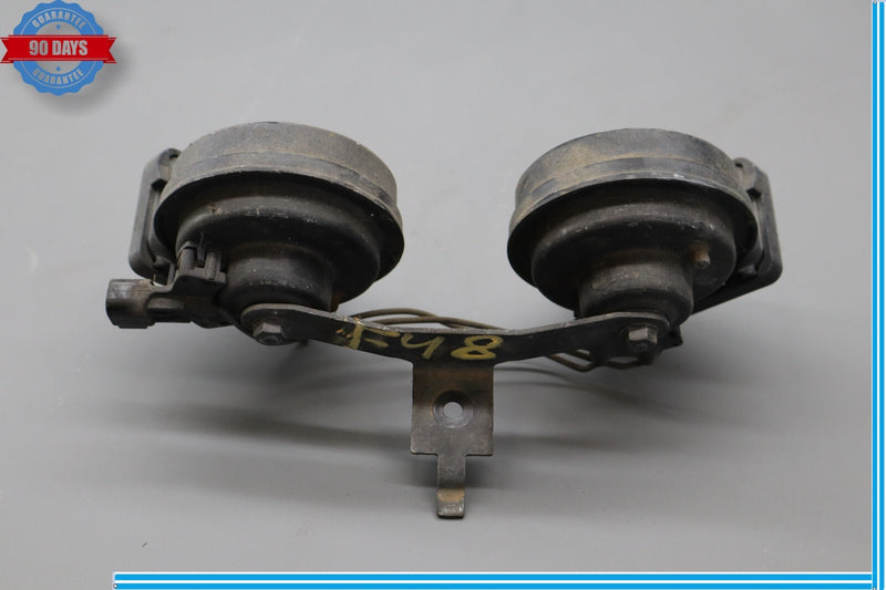 Load image into Gallery viewer, 10-13 Jaguar XJ XJL X351 Left &amp; Right Low &amp; High Tone Signal Horn Set of 2 Oem
