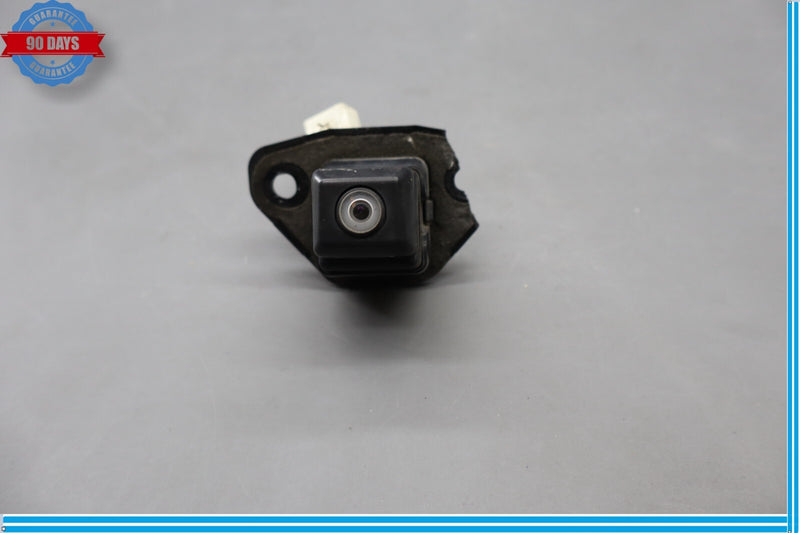Load image into Gallery viewer, 07-12 Lexus LS460 LS460L Rear Trunk Lid Back Up Reverse Camera 86790-50020 Oem
