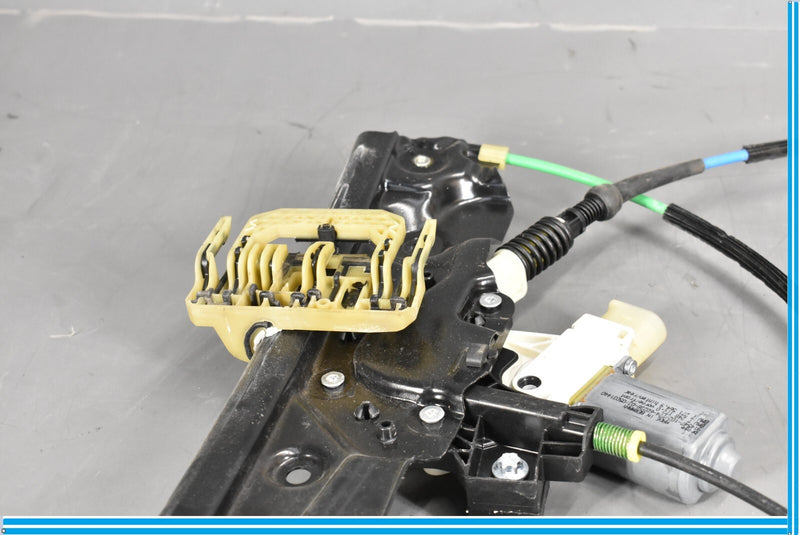 Load image into Gallery viewer, 11-16 BMW 528i 535i F10 Front Right Side Window Regulator Lifter /w Motor Oem
