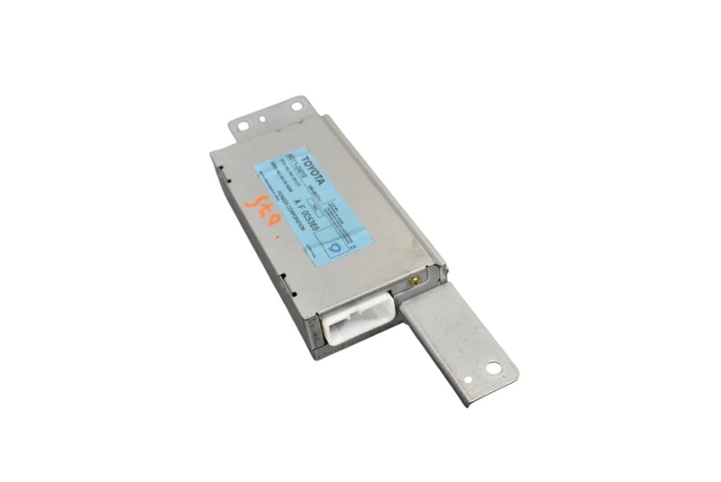 Load image into Gallery viewer, 02-10 Lexus SC430 Navigation GPS Amplifier Antenna Control Module Unit Oem
