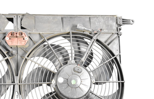 05-08 Maserati Quattroporte M139 Engine Radiator Cooling Fan Motor Assembly Oem