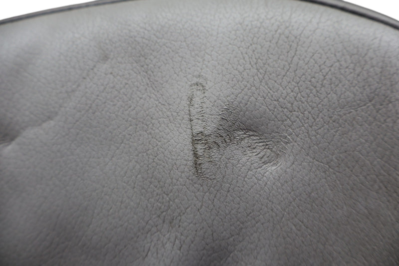 Load image into Gallery viewer, 12-18 Audi A6 Front Right Passenger Side Seat Upper Top Cushion Oem
