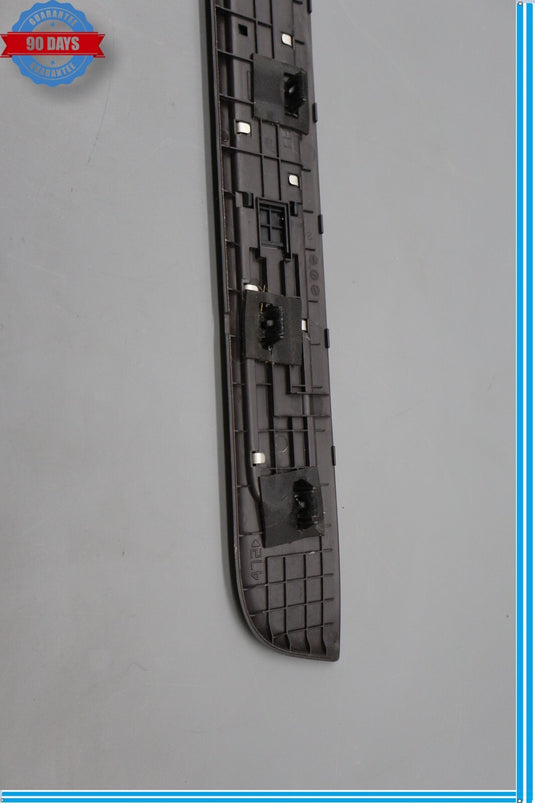 15-16 Hyundai Genesis Front Left Driver Side Door Sill Scuff Plate Trim Oem