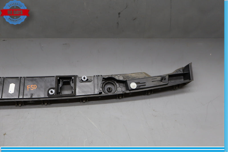 Load image into Gallery viewer, 09-15 BMW 740i 750Li xDrive Trunk Lid Grip Handle License Plate W/ Lights Oem
