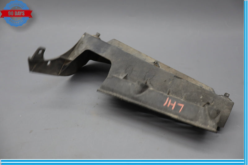 Load image into Gallery viewer, 07-09 Lexus LS460 XF40 Rear Left Lower Bumper Retainer Bracket 52566-50030 Oem
