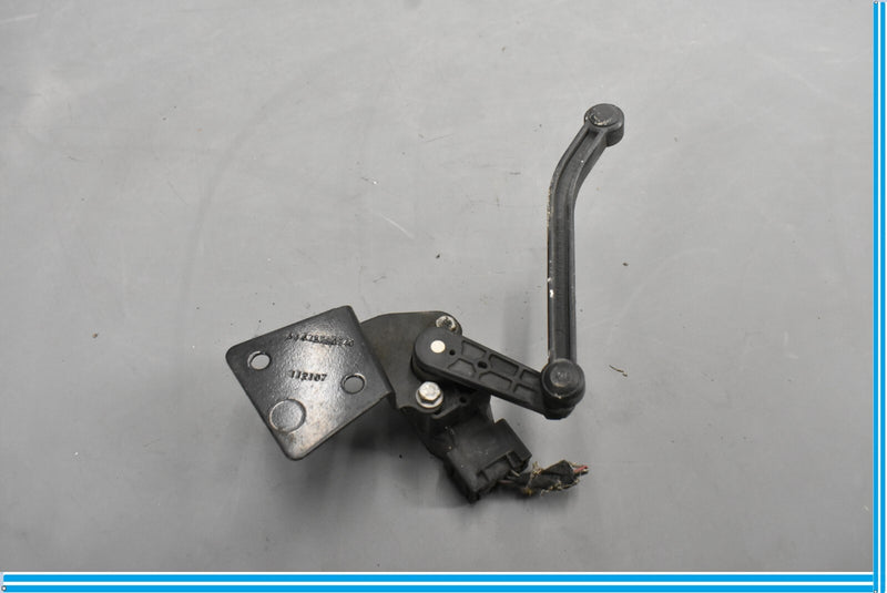 Load image into Gallery viewer, 07-12 Mercedes X164 GL450 Front Right Suspension Headlight Height Sensor Oem
