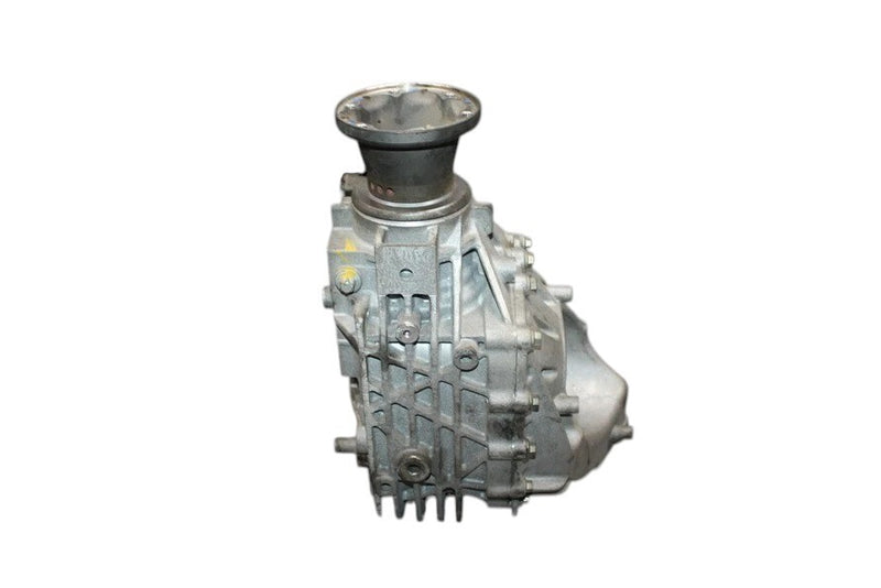 Load image into Gallery viewer, 14-24 Maserati Ghibli Rear Diff Differential Axle Carrier Assembly 670009608 OEM
