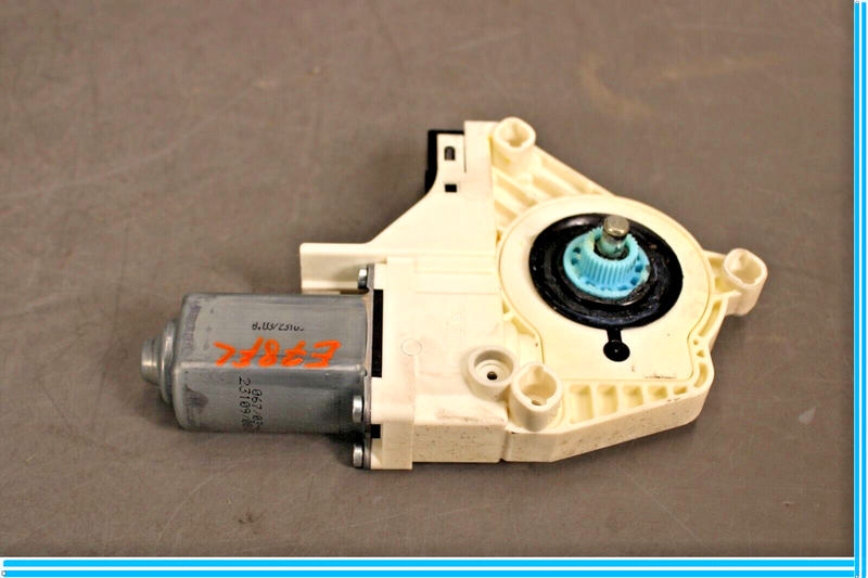 Load image into Gallery viewer, 10-13 LR Range Rover Sport Front Left Side Door Window Regulator Motor Oem
