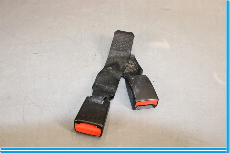 Load image into Gallery viewer, 12-18 BMW 320i 328i F30 Rear Right &amp; Middle Seat Belt Receiver Latch Oem
