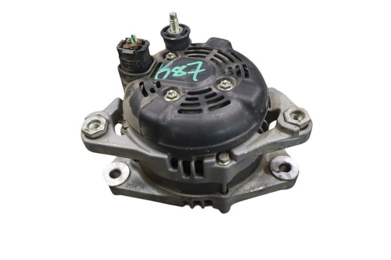 Load image into Gallery viewer, 15-17 Hyundai Genesis G80 Engine Alternator Generator 373003C552 Oem
