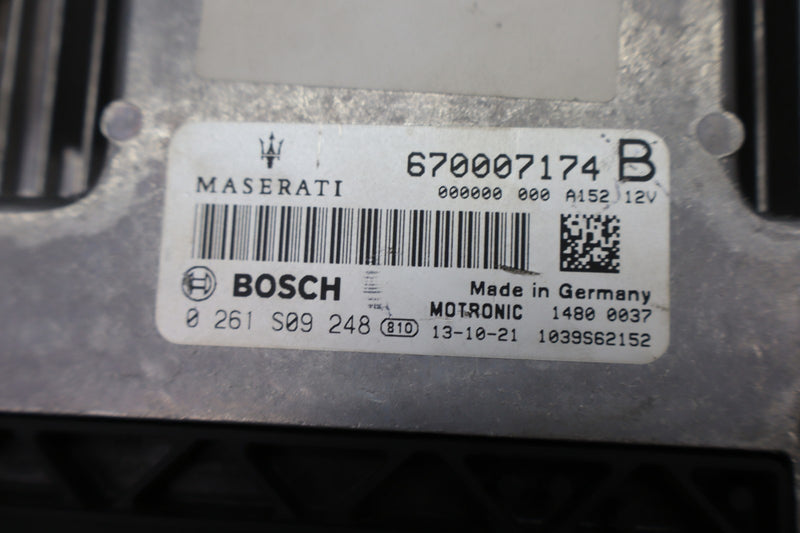 Load image into Gallery viewer, 14-17 Maserati Ghibli Engine Computer Control Module Unit ECU ECM 670007174 Oem
