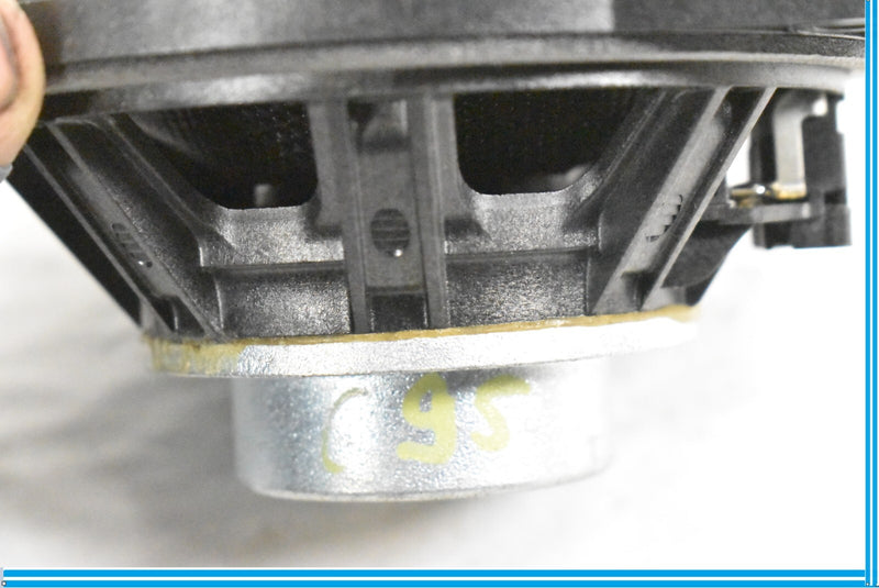 Load image into Gallery viewer, 09-15 BMW F01 F02 F07 750i 750Li Door Audio Radio Mid-Range Speaker 9141501 Oem
