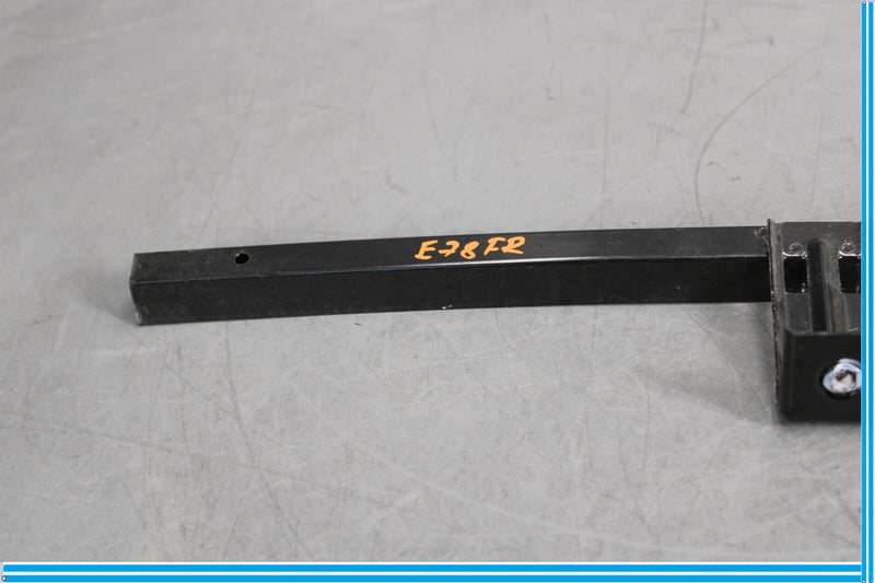 Load image into Gallery viewer, 06-13 Land Rover Range Rover Sport Front Right Side Door Window Glass Guide Oem
