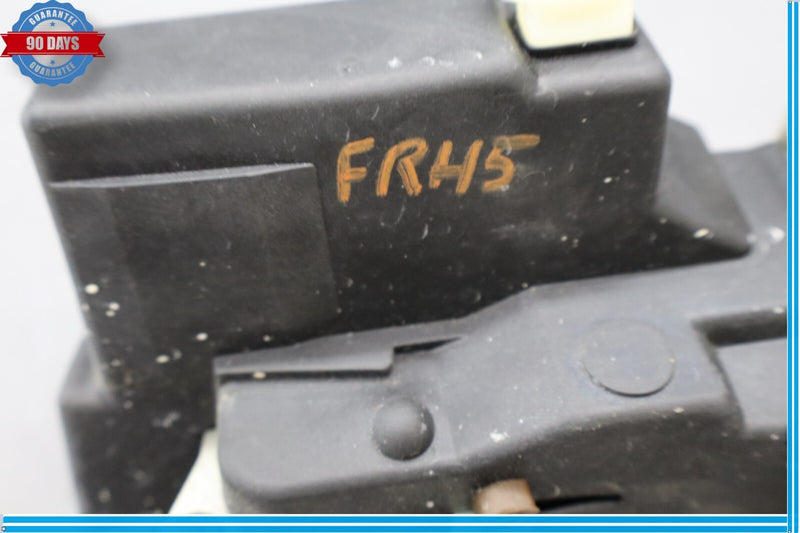 Load image into Gallery viewer, 03-13 Maserati Quattroporte M139 Front Right Side Door Lock Latch Actuator Oem
