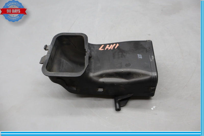 Load image into Gallery viewer, 11-16 BMW 528i 535i 550i F10 Front Left Side Engine Air Intake Duct Tube Oem
