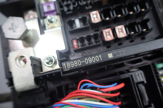 15-20 Hyundai Genesis G80 Fuse Box Junction Relay Control Module 91204-B1895 Oem