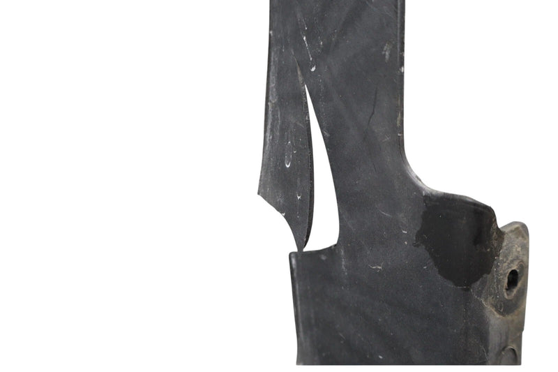 Load image into Gallery viewer, 07-11 Maserati Quattroporte Front Engine Air Duct Conveyor OEM
