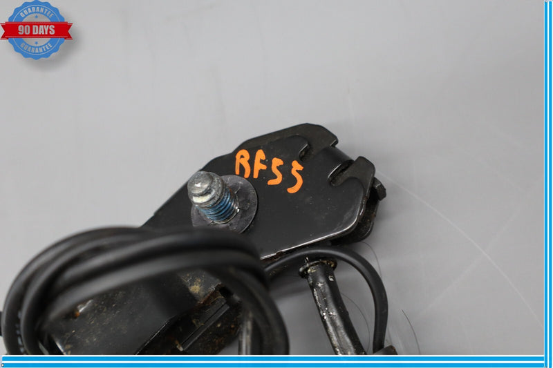 Load image into Gallery viewer, 10-15 Jaguar X351 XJ Front Right Passenger Side Seat Belt Seatbelt Buckle Oem
