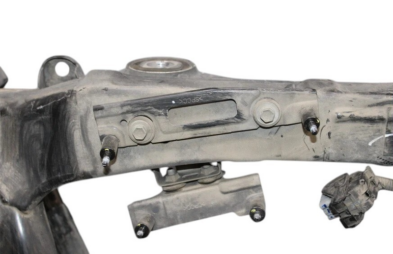 Load image into Gallery viewer, 15-17 Hyundai Genesis Rear Suspension Subframe Crossmember  55405B1050 Oem
