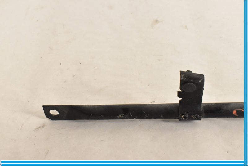 Load image into Gallery viewer, MERCEDES R230 SL-CLASS ENGINE CENTER RADIATOR CORE SUPPORT BRACE
