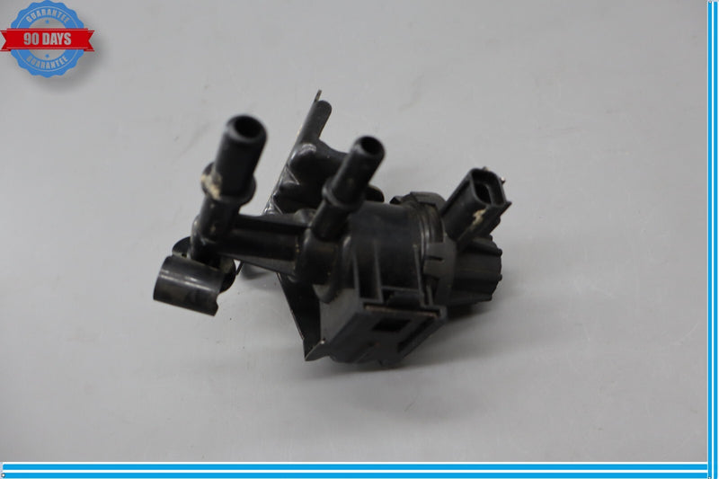 Load image into Gallery viewer, 02-05 Ford Thunderbird EGR Purge Valve 3U5A2G641 Black Oem
